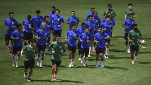 latihan-timnas-indonesia-5_169