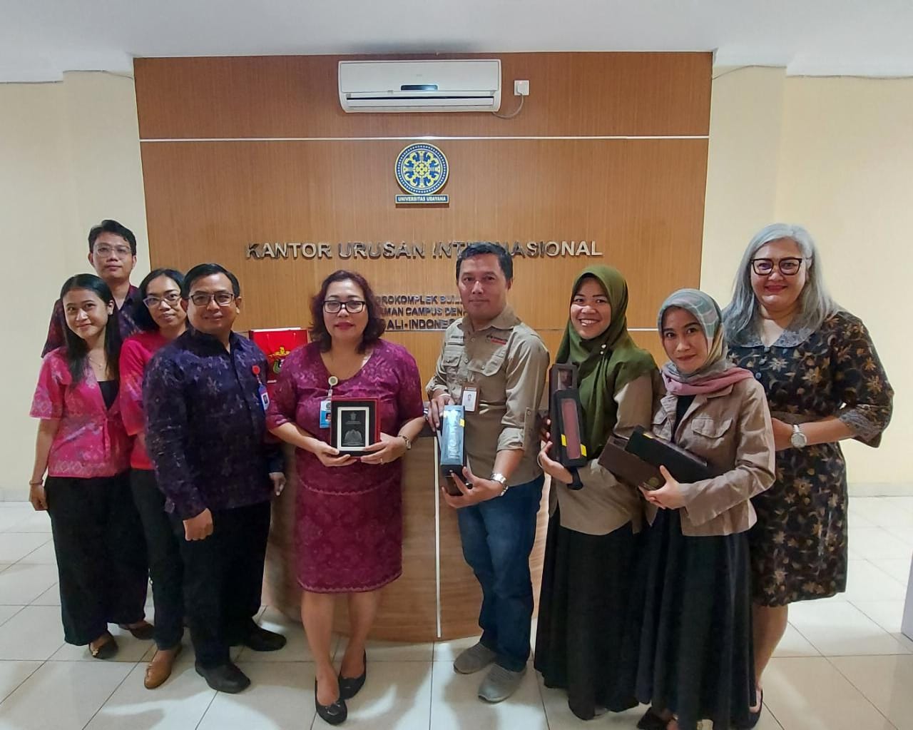 KUI Unhas Benchmarking ke KUI Unud, Bahas Pengelolaan Program Internasional