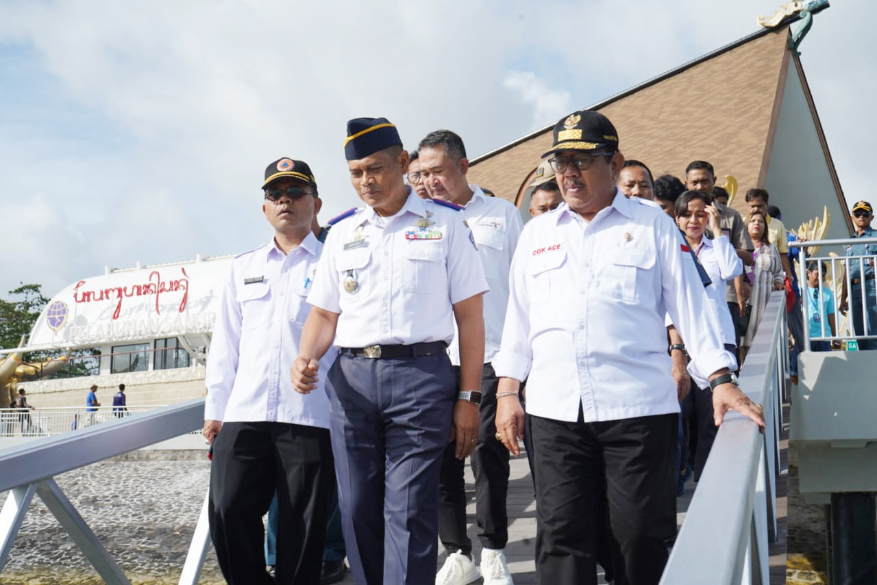 Cok Ace Kunker ke Pelabuhan Sanur