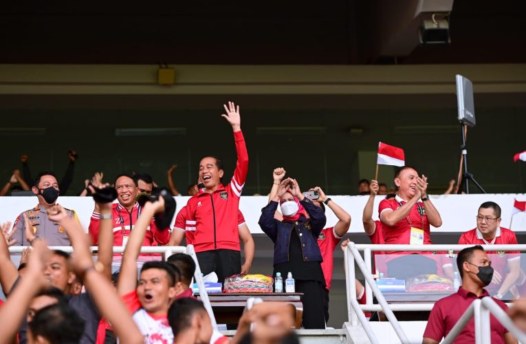 Jokowi Saksikan Langsung Kemenangan Indonesia Lawan Kamboja di Piala AFF