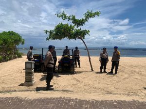 Polda Bali Siagakan "ATV" Amankan Pesisir Pantai Kawasan ITDC