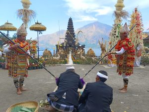 Baris Perang-perangan rangkaian Bakti Papranian