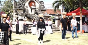 Lomba Nyuwun Keben