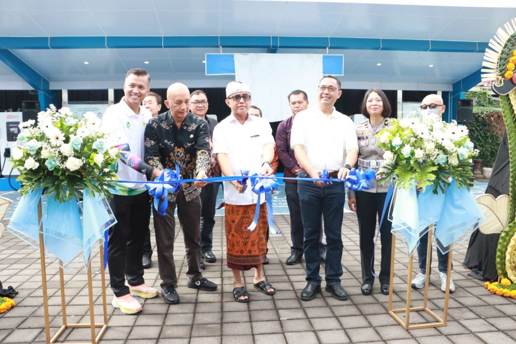 WhatsApp Image 2025-10-31 at 16.10.52