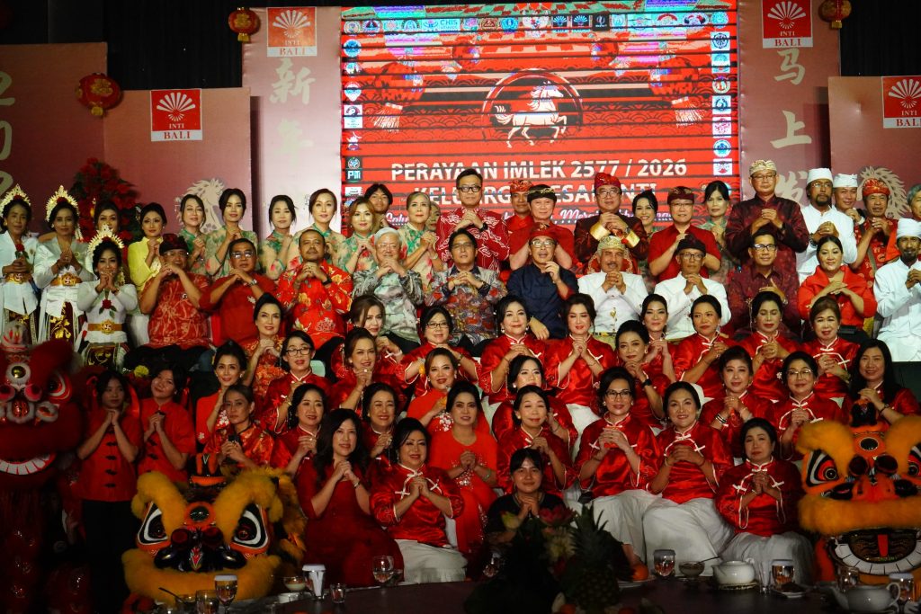 Wakil Gubernur Bali I Nyoman Giri Prasta saat Menghadiri Perayaan Imlek di Denpasar, Sabtu (20/2/2026) di Hongkong Garden.