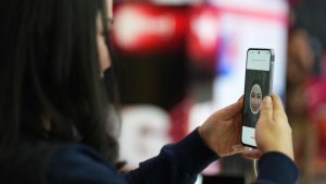 Kartu Perdana Masuk Era Wajah: Telkomsel Ikat Nomor dengan Biometrik