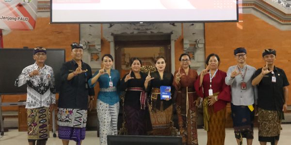Ketua Pokja Bunda PAUD Kota Denpasar, Ayu Kristi Arya Wibawa, menghadiri Talk Show Digital Seru, PAUD Bermutu yang melibatkan ratusan pendidik PAUD, Kamis (26/2).