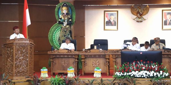 Rapat Paripurna Pidato Gubernur Bali Satu Tahun Kepemimpinan Koster-Giri, Rabu (25/3).