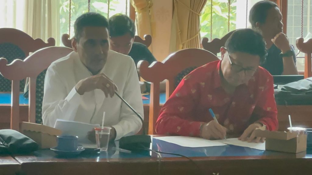 Rapat Kerja Komisi I DPRD Bali dengan DPRD Buleleng, Jumat (27/3).