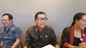 Sekda Kota Denpasar, I Gusti Ngurah Eddy Mulya, menyampaikan kebijakan WFH ASN setiap Jumat mulai 10 April 2026 di Kantor Wali Kota Denpasar, Selasa (7/4), dengan memastikan layanan publik tetap berjalan normal.
