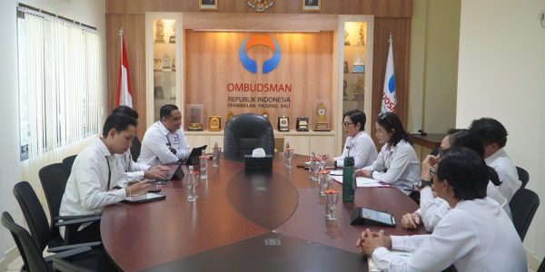 Audiensi BKKBN ke Ombudsman RI Provinsi Bali, Senin (13/4).