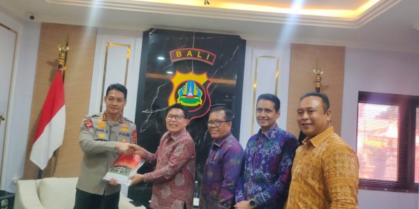 Pansus TRAP DPRD Bali saat Audiensi ke Mapolda Bali, Selasa (14/4).