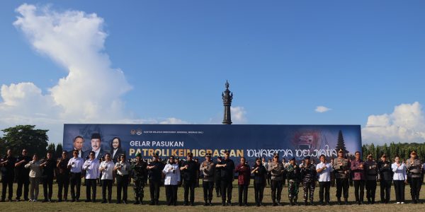 Apel Pasukan Keimigrasian di Lapangan Puputan Renon, Rabu (15/4).