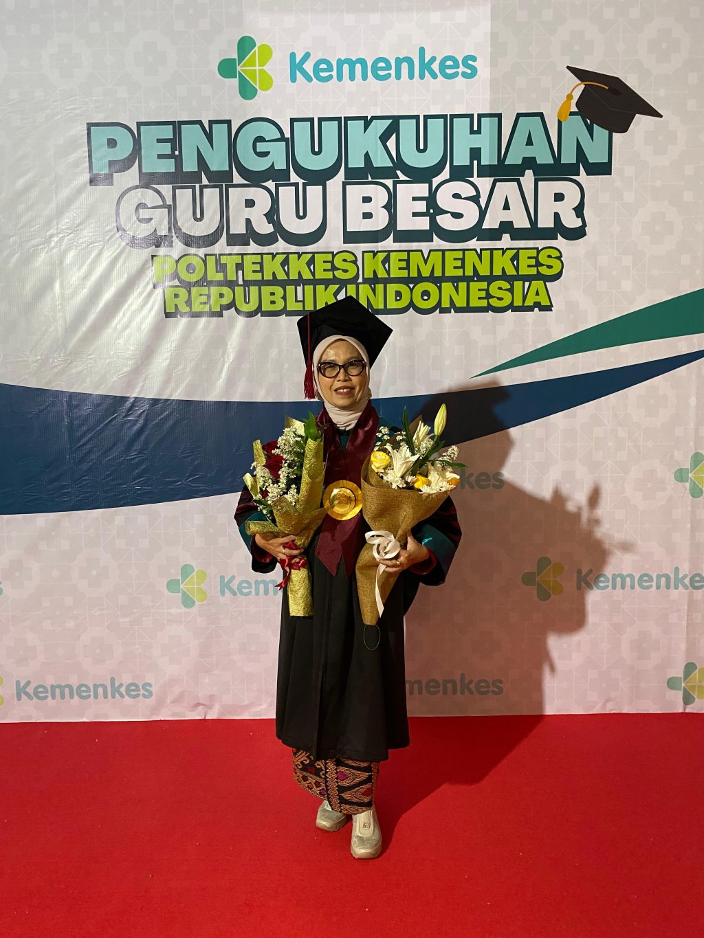 Prof. Dr. Komang Ayu Henny Achjar, SKM., M.Kep., Sp.Kom.