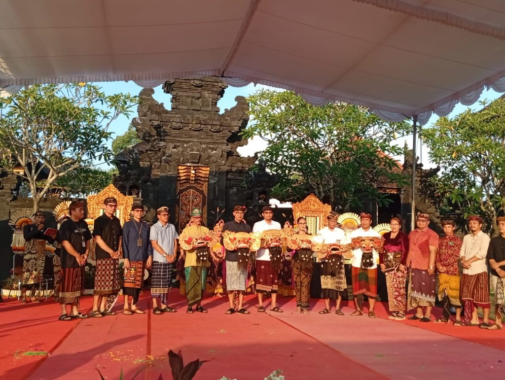 Perayaan Dies Natalis Fakultas Pendidikan UNHI Denpasar ditandai dengan Berbagai Lomba Seni Tradisi, Jumat (24/4).