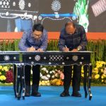 Gubernur Bali Wayan Koster (kanan) dan Bupati Badung I Wayan Adi Arnawa (kiri) saat teken MoU dengan Imipas.