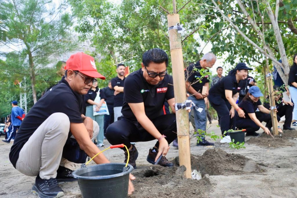 Kegiatan May Day Tahun 2026 yang digelar di Pantai Sidakarya, Denpasar, Jumat (1/5)