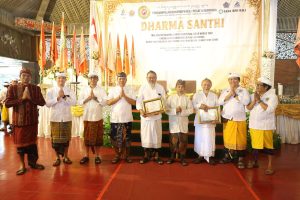 Wali Kota Denpasar, I Gusti Ngurah Jaya Negara menghadiri Dharma Santhi Penyepian Isaka Warsa 1948 yang digelar Perkumpulan Dharmopadesa Pusat Nusantara (PDPN) di Restoran Canang Sari Sanur, Minggu (3/5).