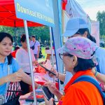 Warga saat Berkonsultasi di Both PLN.