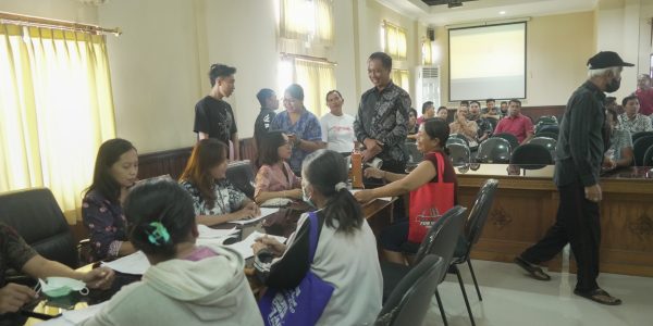 Aktivasi IKD sekaligus Sosialisasi Piloting Digitalisasi Bantuan Sosial bagi Agen Pendamping, Selasa (5/5).
