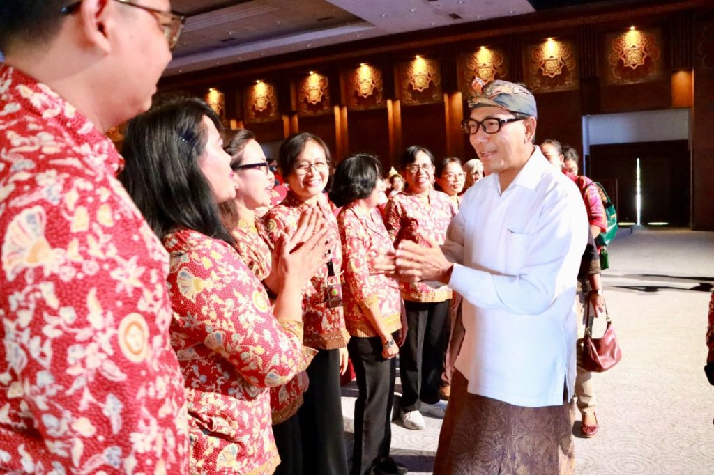 Sekretaris Daerah Kota Denpasar, I Gusti Ngurah Eddy Mulya saat menghadiri merayakan puncak International Nurses Day (IND) Tahun 2026 di Gedung Dharma Negara Alaya (DNA) Denpasar, Sabtu (9/5). 