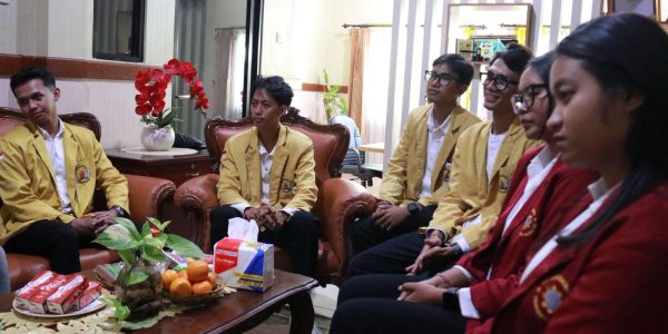 Bawasli Bali melaksanakan kegiatan Konsolidasi Demokrasi (Konsoldem) mengajak Mahasiswa.