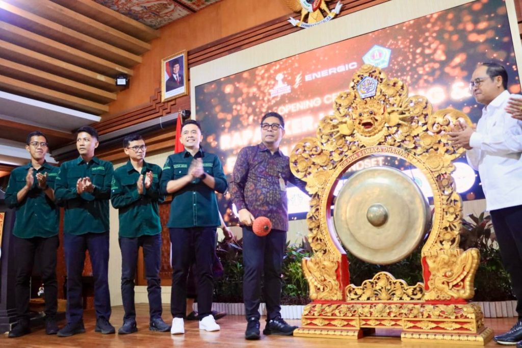 Wakil Wali Kota Denpasar, I Kadek Agus Arya Wibawa dalam kesempatan membuka Rakercab dan Forbis BPC HIPMI Denpasar Tahun 2026, Rabu (13/5) di Graha Sewakadarma, Lumintang Denpasar.