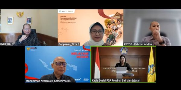 Gubernur Bali Wayan Koster saat mengikuti Zoom meeting.