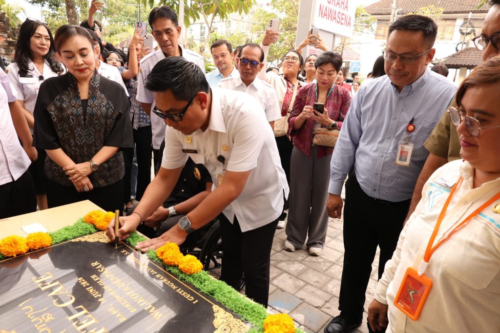 Wakil Wali Kota Denpasar, I Kadek Agus Arya Wibawa mengukuhkan secara resmi Pengurus Forum Koordinasi Taruna Siaga Bencana (Tagana) dan Pengurus Komunitas Pejalan Lapangan Puputan (Kaplut) Sport and Music. Pengukuhan tersebut dilaksanakan dengan penandatanganan berita acara di Graha Nawasena Denpasar, Rabu (10/6).