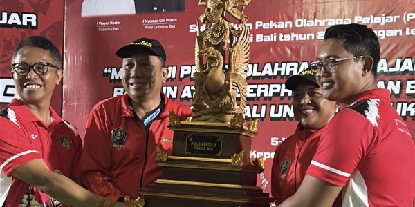 Kota Denpasar sukses mempertahankan gelar Juara Umum Porjar Bali 2026 dengan raihan 345 emas, 264 perak, dan 197 perunggu.