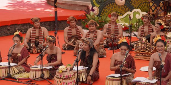 Taman Penasar Sanggar Seni Semar Pegulingan Sekar Tunjung Biru, Desa Adat Tanjung Benoa, Kelurahan Tanjung Benoa, Duta Kabupaten Badung, Kamis, 18 Juni 2026.