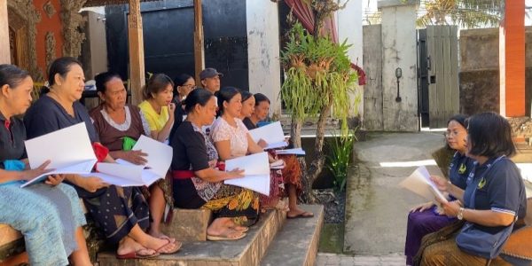 Pendampingan Pelaku Usaha Desa Sading oleh LPM Universitas Warmadewa.