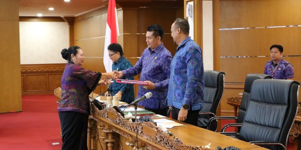 Rapat Paripurna DPRD Provinsi Bali, Jumat (10/7/2026).