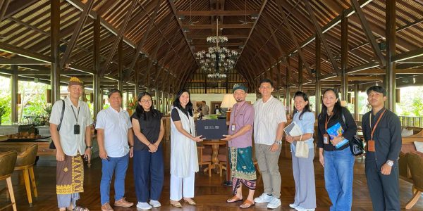 PT PLN (Persero) UID Bali dan manajemen Hotel Hyatt Regency Bali berdiskusi penguatan koordinasi keandalan pasokan listrik.
