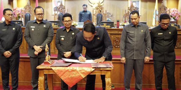 Rapat Paripurna DPRD Kabupaten Badung, Selasa (21/7) bertempat di Ruang Sidang Utama Gosana.