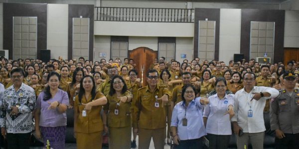 Sekretaris Daerah Kota Denpasar, I Gusti Ngurah Eddy Mulya selaku Ketua Pokja BSAN Kota Denpasar saat memimpin pelaksanaan sosialisasi Budaya Sekolah Aman dan Nyaman (BSAN) bagi kepala sekolah TK/PAUD, SD, dan SMP se-Kota Denpasar di Balai Penjaminan Mutu Pendidikan (BPMP) Provinsi Bali, Senin (27/7).