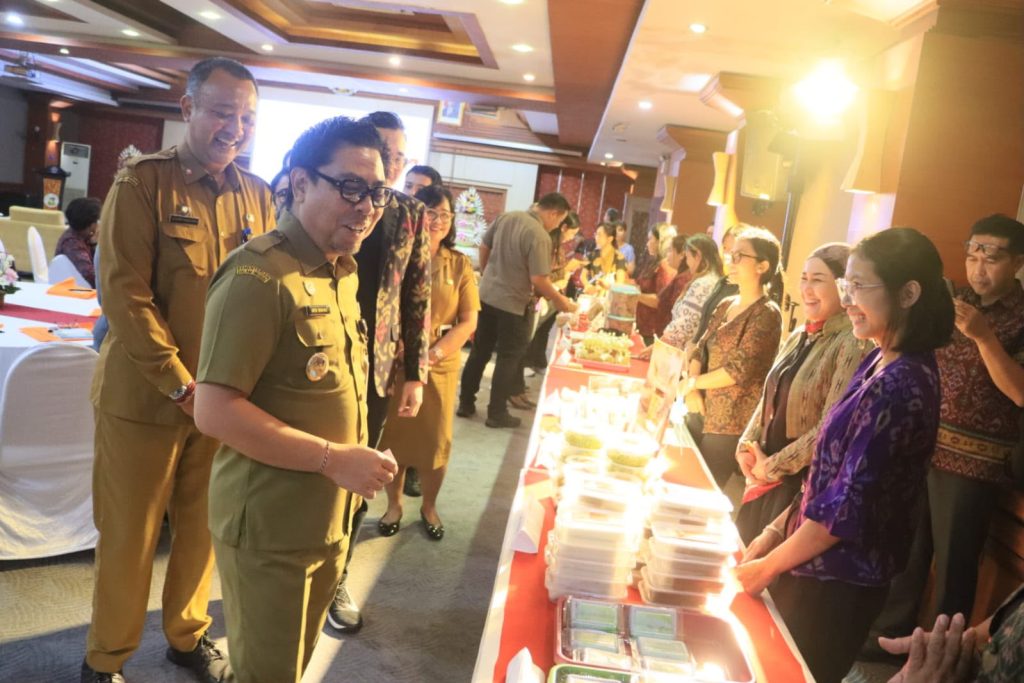 Wakil Walikota Denpasar, I Kadek Agus Arya Wibawa dalam kesempatan membuka penyelenggaraan Temu Usaha Penanaman Modal Tahun 2026 yang digelar DPMPTSP Kota Denpasar di Graha Sewakadarma, Lumintang, Senin (27/7).