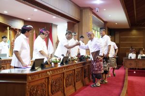 Rapat Paripurna DPRD Kabupaten Badung, Kamis (13/8).