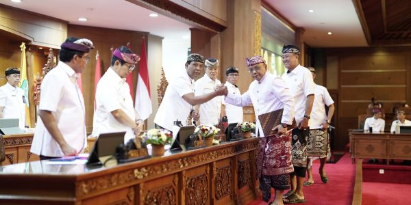 Rapat Paripurna DPRD Kabupaten Badung, Kamis (13/8).