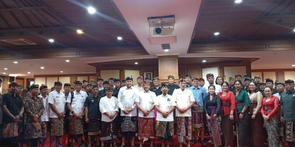 Rapat Pansus Serap Aspirasi di Ruang Madya Gosana, Kantor DPRD Badung, Kamis (20/8/2026).