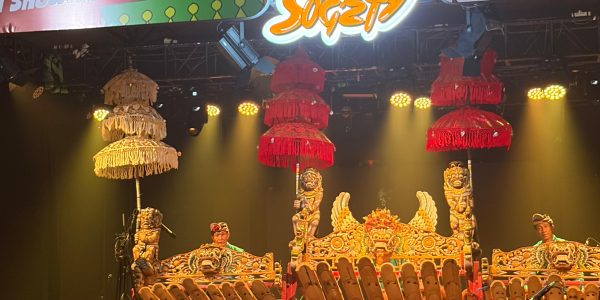 Jegog Suar Agung tampil dalam Jakarta Beat Society 2026 di M Bloc Space, Jakarta, Sabtu (22/8), membawa musik bambu khas Jembrana ke panggung musik internasional.