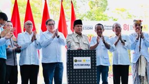 Presiden meluncurkan sekaligus melakukan Groundbreaking Program PLTS, Selasa (25/8) di Jembrana.