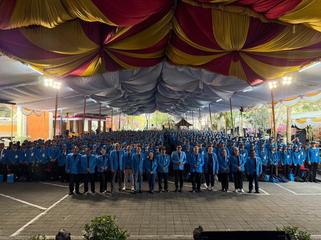 Warmadewa Muda Universitas Warmadewa (Unwar) mengikuti rangkaian Pengenalan Kehidupan Kampus bagi Mahasiswa Baru (PKKMB) tahun akademik 2026.