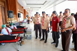 Wakil Wali Kota Denpasar, I Kadek Agus Arya Wibawa yang juga selaku Ketua Kwartir Cabang (Kwarcab) Gerakan Pramuka Kota Denpasar saat secara resmi membuka rangkaian kegiatan Bulan Bakti dalam rangka memperingati Hari Pramuka ke-65 Tahun 2026, bertempat di Gedung Dharma Negara Alaya, Selasa (1/9).
